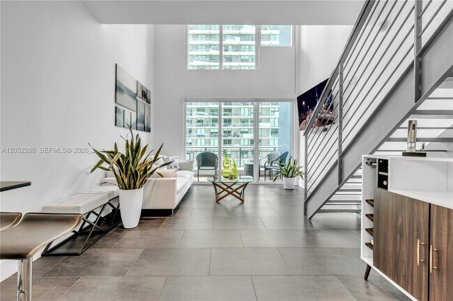 Foto del edificio - 60 SW 13th St