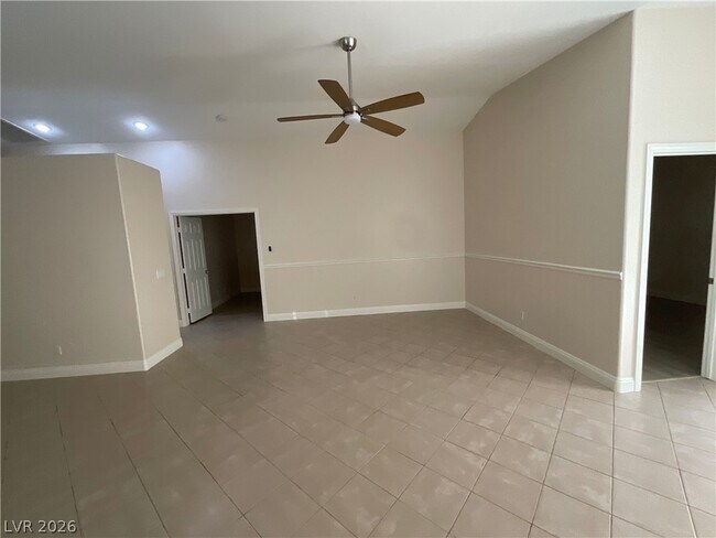 Foto del edificio - 93 Cree Ave