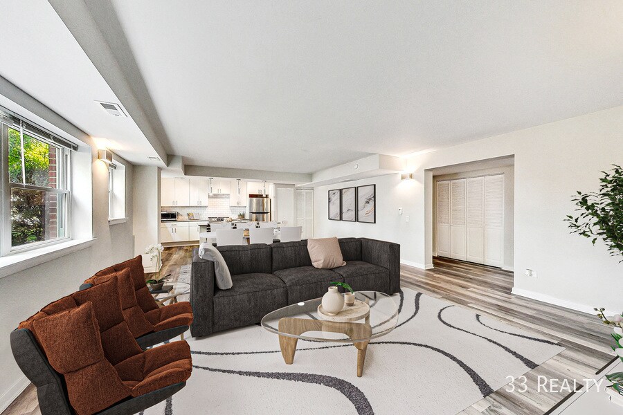 Primary Photo - Euclid Place Apartments / 2 Bed 2 Bath GRO...