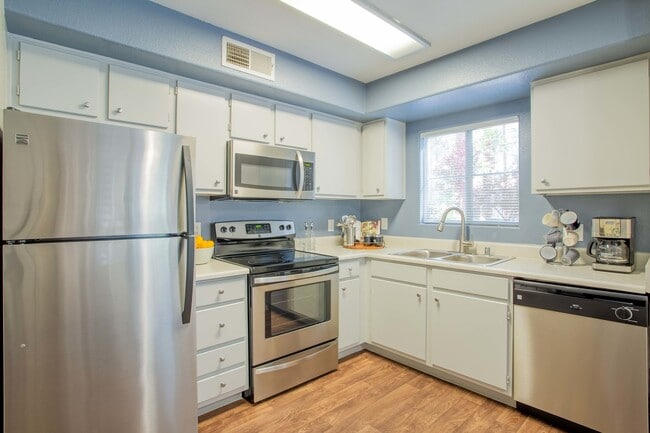 State-of-the-Art Kitchen - Destinations Spring Valley 55+ Active Adult Apartment Homes