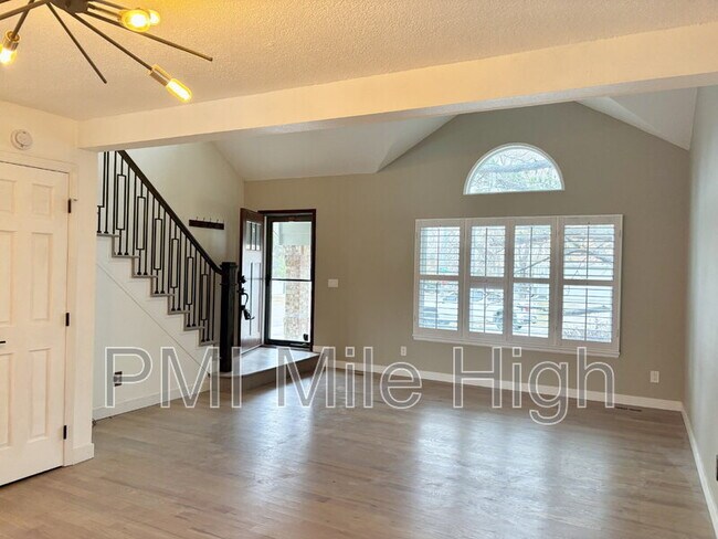 Building Photo - 9607 W 99th Pl