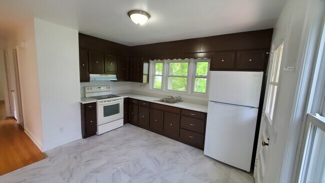 Building Photo - 79 Honor Rd