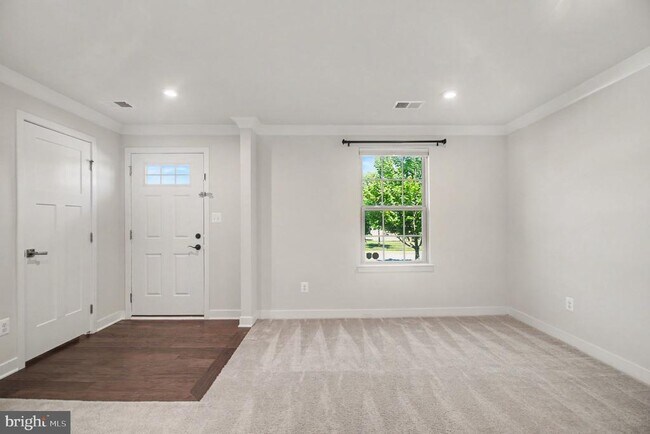 Foto del edificio - 18143 Red Mulberry Rd