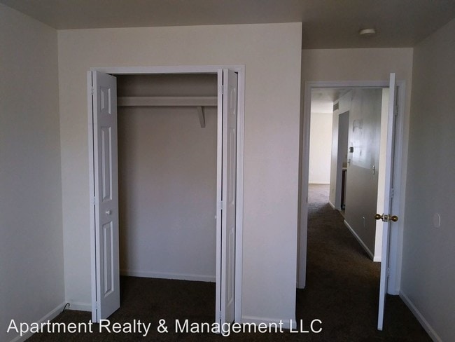Building Photo - 5689 Cooley Village Dr