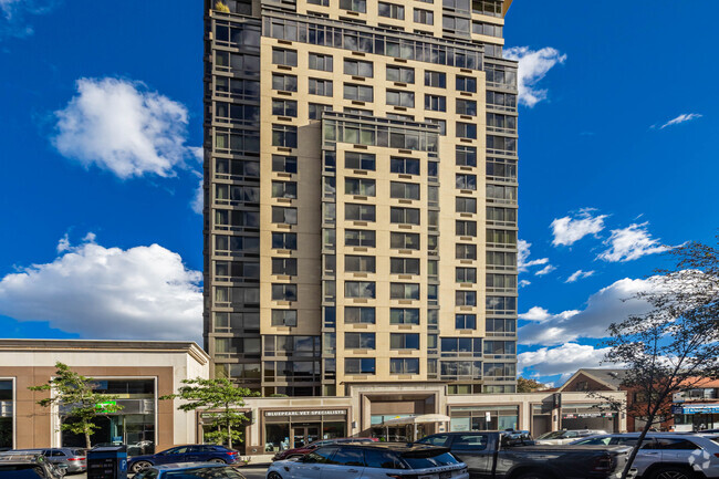 Building Photo - The Windsor at Forest Hills