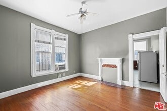Building Photo - 1223 W 23rd St
