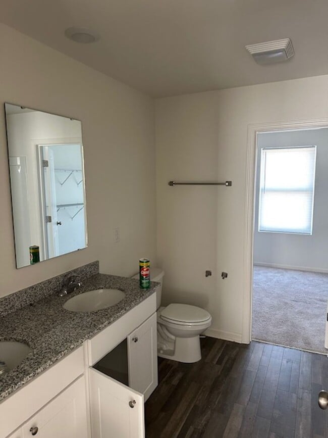 Building Photo - 15 Antebellum Ct