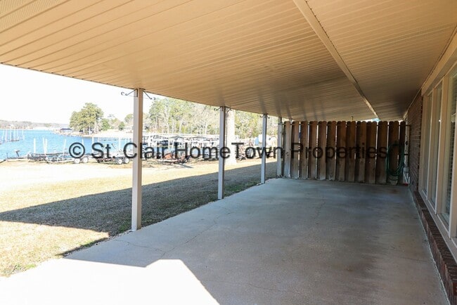 Building Photo - Remodeled Duplex on Logan Martin Lake
