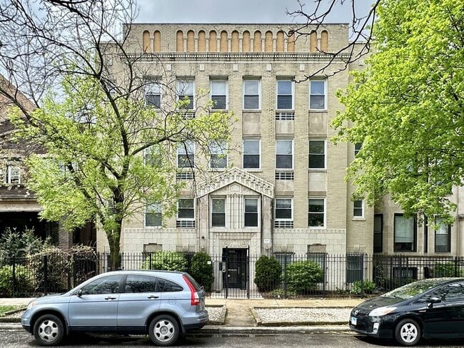 Building Photo - 1850 N Humboldt Blvd