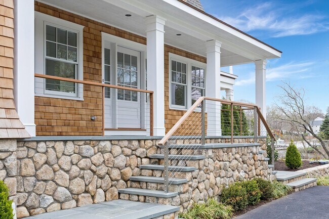 Foto del edificio - 47 5 Mile River Rd