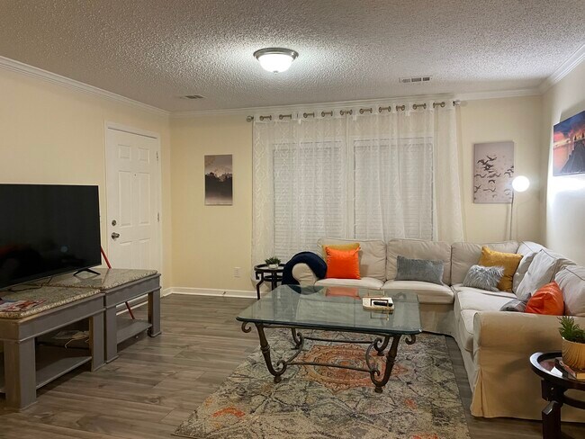 Foto del edificio - 4416 Dreux Ave