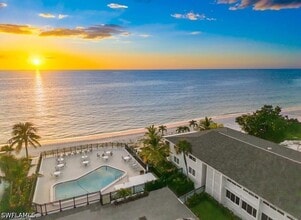 Building Photo - 1065 Gulf Shore Blvd N