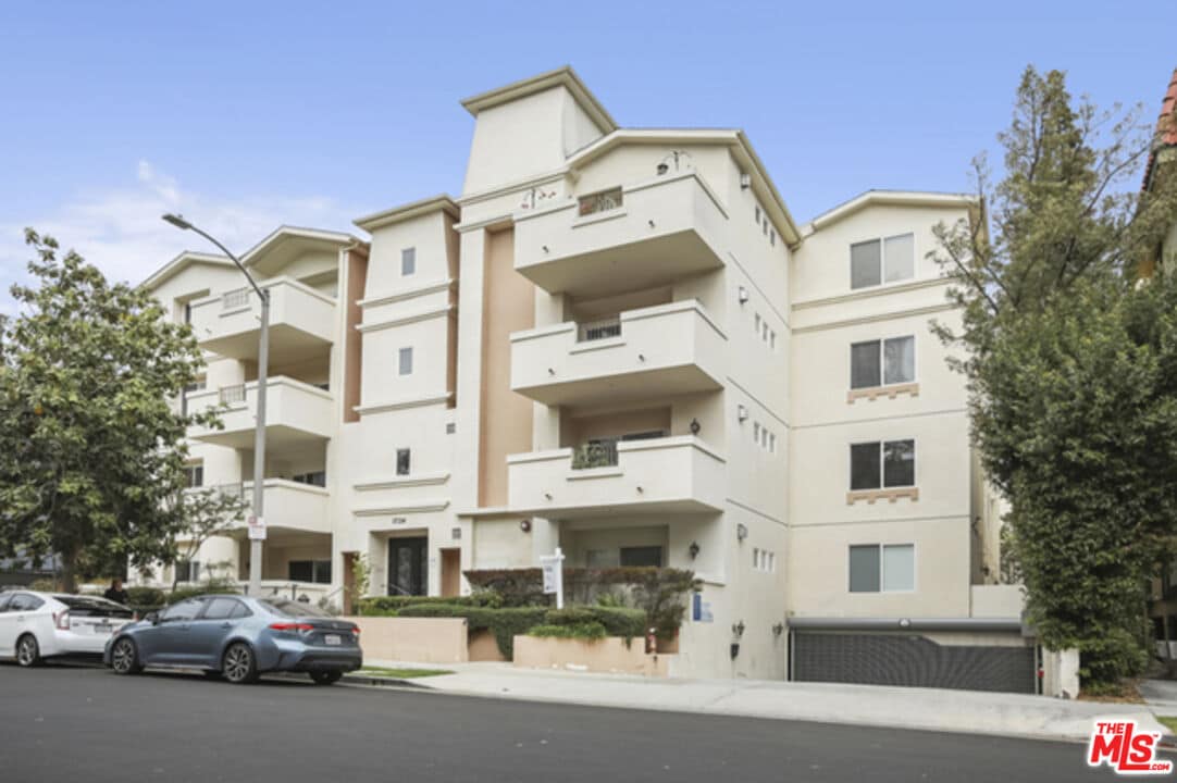 1726 S Bentley Ave Unit 303, Los Angeles, CA 90025 Condo for Rent in
