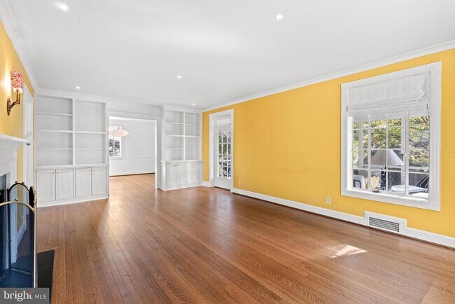 Foto del edificio - 6045 Edgewood Terrace