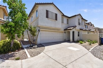 Building Photo - 10566 Corte Sierra St