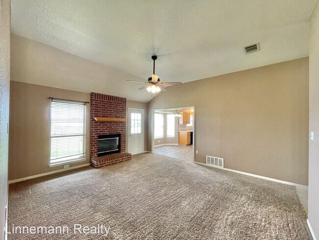 Building Photo - 3 br, 2 bath House - 3410 Saul Drive