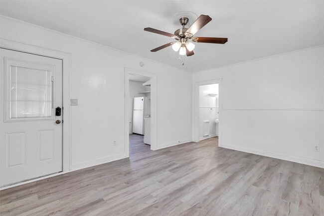 Building Photo - 1133 W Clay St