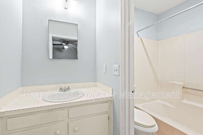 Foto del edificio - 121 Canvasback Dr