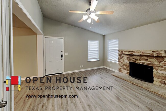 Foto del edificio - 510 S Waxahachie St, Mansfield