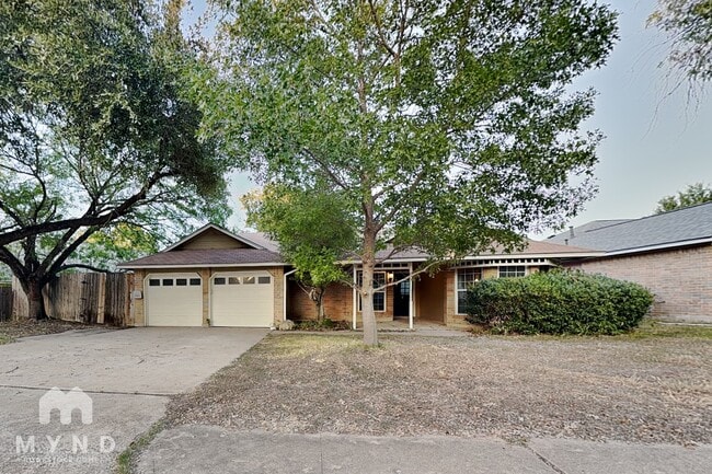 Building Photo - 14605 Gold Fish Pond Ave
