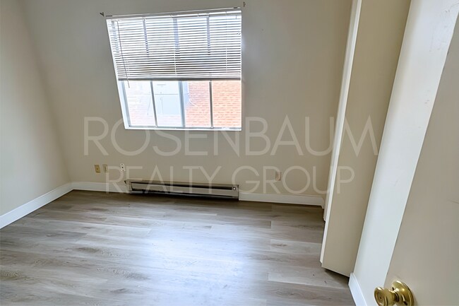 Foto del edificio - Charming 2-bedrooms, 1-bath upstairs apartment in the heart of Prescott Valley!