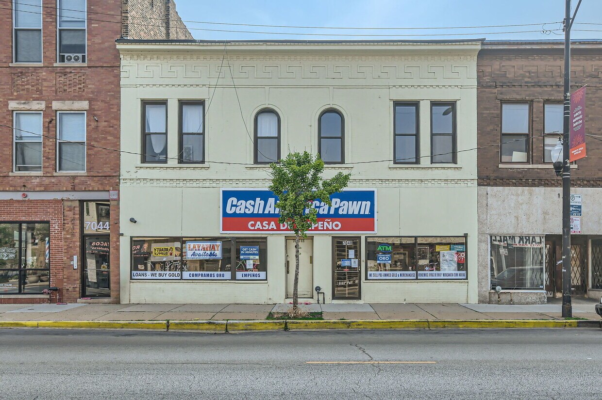Foto principal - 7048 N Clark St