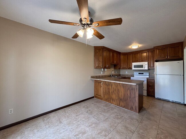 Foto del edificio - 4285 Evergreen Dr