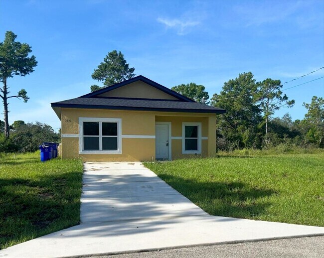 Foto del edificio - COZY COTTAGE 2/2 IN LAKE PLACID FL
