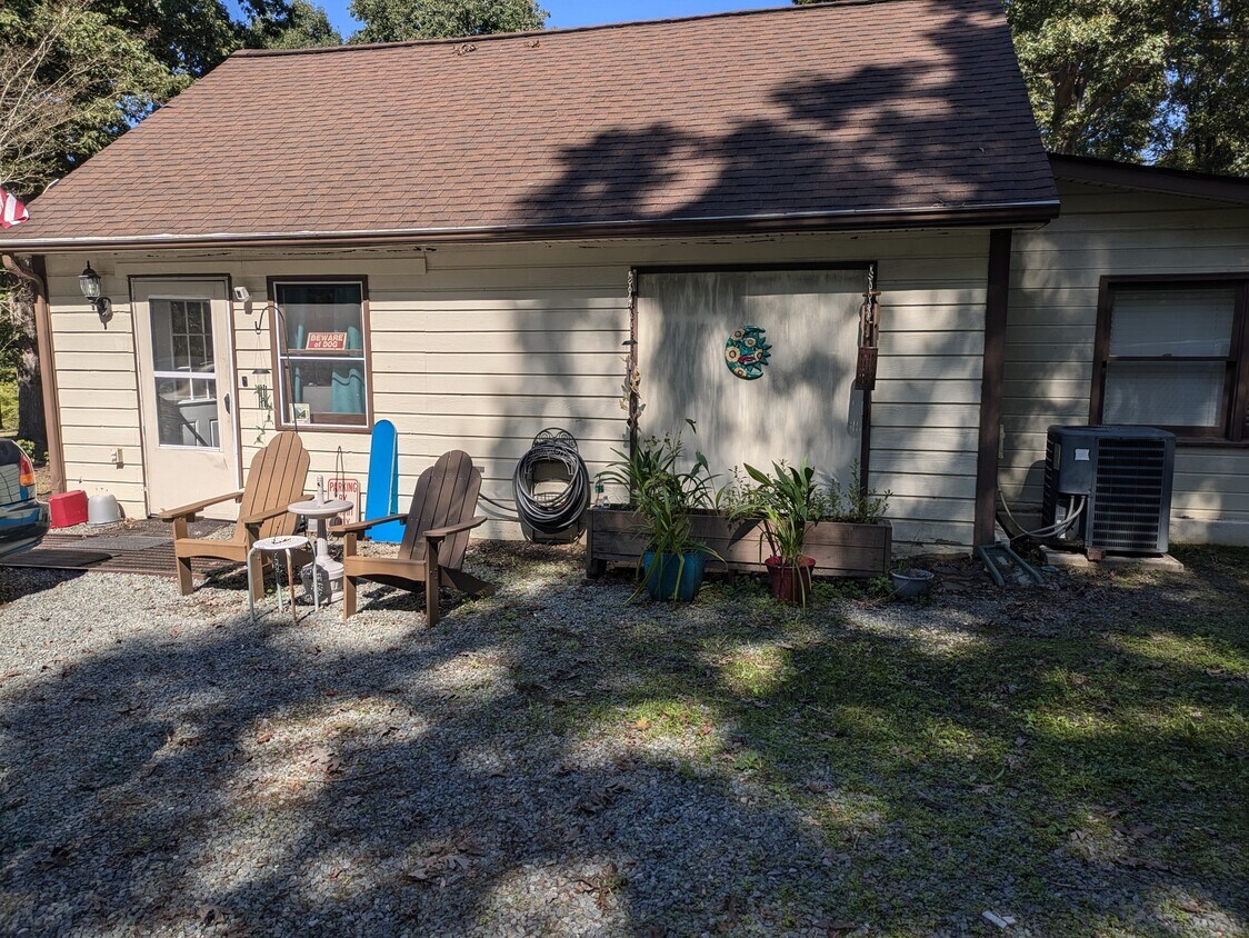 Primary Photo - 5316 Cox Ln