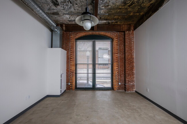 Foto del edificio - The Cork Factory Lofts