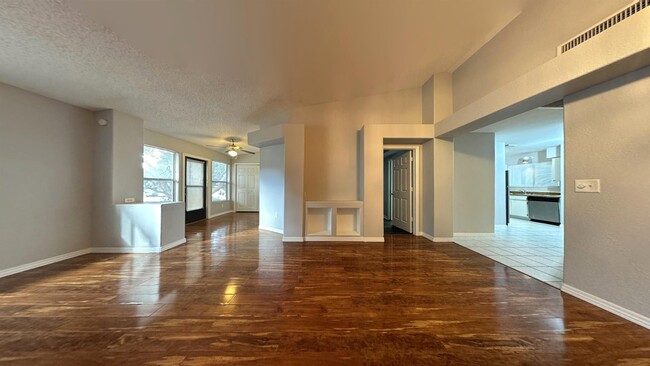 Building Photo - 2945 Grove Wood Blvd