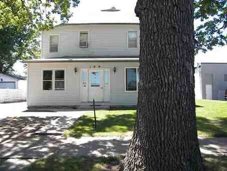 Primary Photo - 109 W Greeley