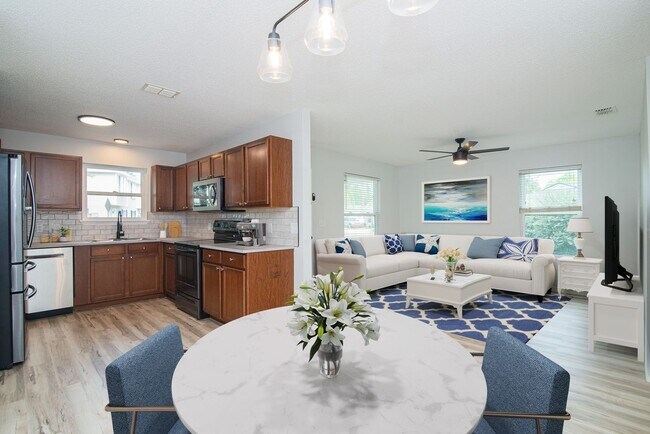 Foto del edificio - 1101 Scheidel Ct