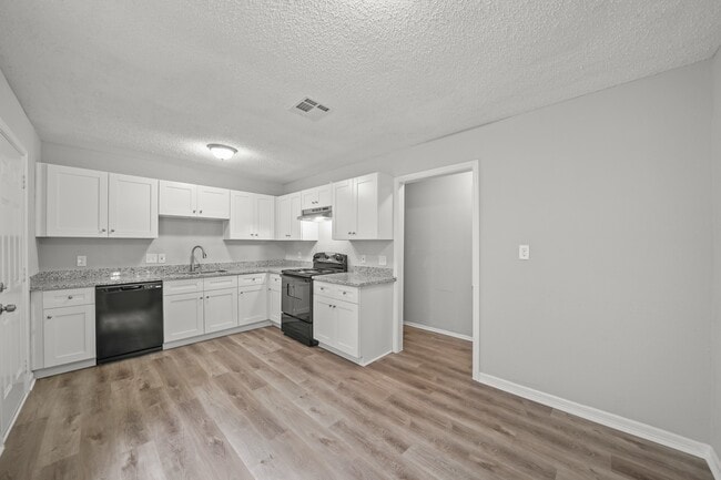 Foto del edificio - 1100 Gilbert Ave