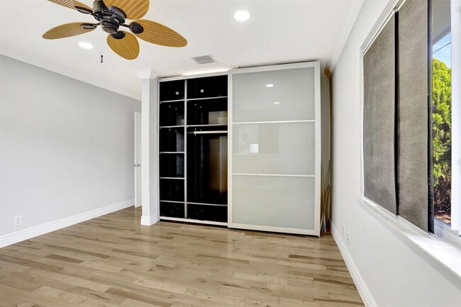 Foto del edificio - 2540 SE 2nd Ct