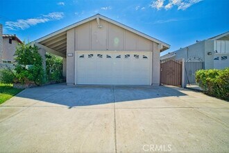 Building Photo - 1122 W Alton Ave