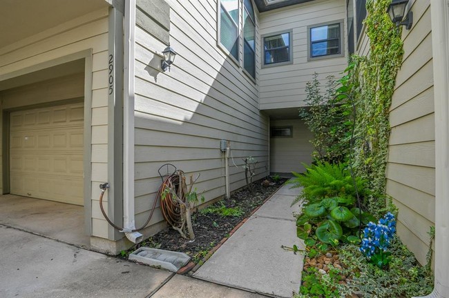 Building Photo - 2905 Leeland St