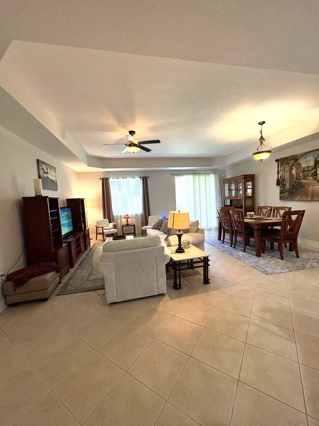 Building Photo - 16098 Via Solera Cir