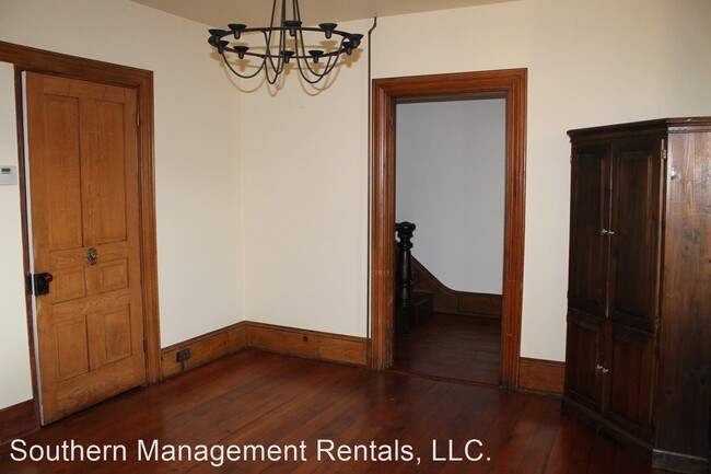 Building Photo - 2 br, 2 bath House - 127 Main Street
