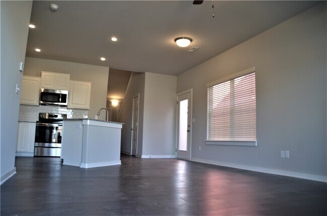 Foto del edificio - 3912 SW Peachwood Dr