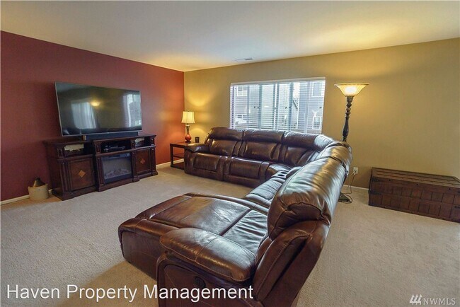 Foto del edificio - 4 br, 2.5 bath House - 18330 73rd Ave E
