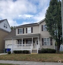 Building Photo - 420 W 30th St
