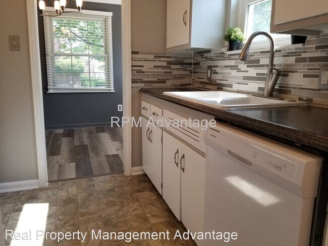 Building Photo - 3 br, 2 bath House - 3325 Catalpa Dr.