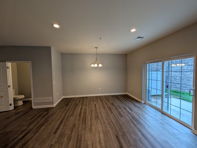 Foto del edificio - 2796 Monticello Ln