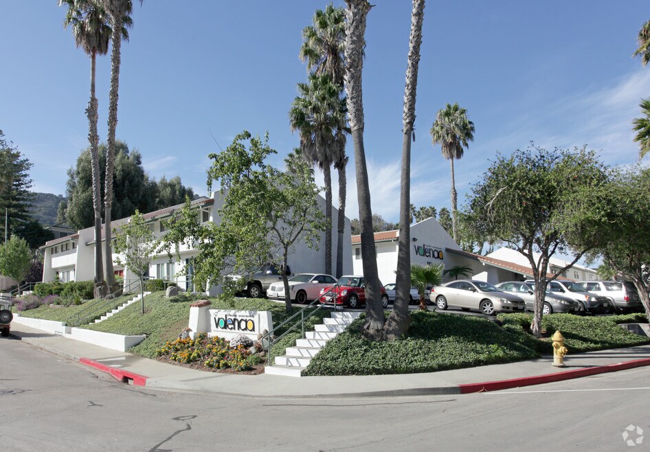 Valencia Apartments