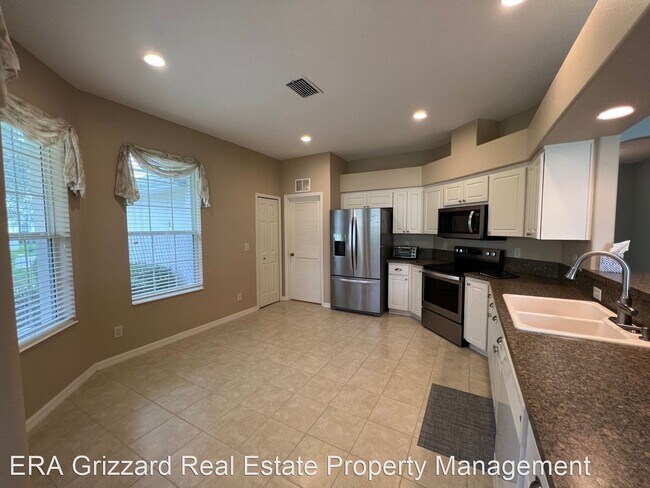 Foto del edificio - 3 br, 2 bath House - 5617 Illumination Ln