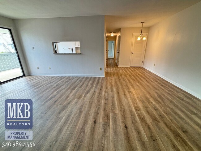 Foto del edificio - 2527 Gatehouse Ln