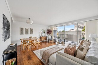 Building Photo - 66 Cleary Ct