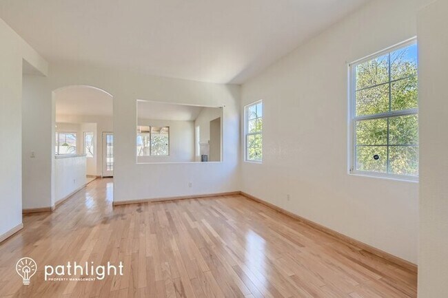 Foto del edificio - 27152 Myles Ct, Menifee, CA, 92585
