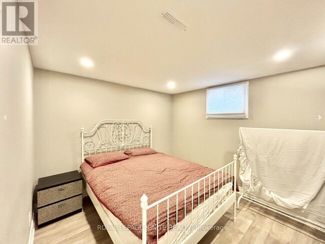 Building Photo - 1131 Ivandale Dr